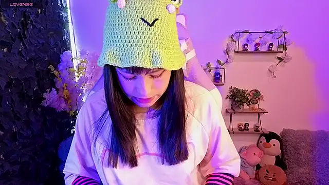 Snapshot of Eymmy_24 chatting on 02.22.26 Eymmy 24 online show from 02.22.26