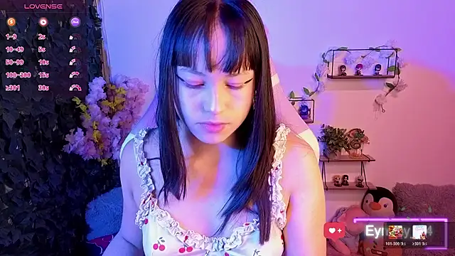 Snapshot of Eymmy_24 chatting on 02.25.26 Eymmy 24 online show from 02.25.26