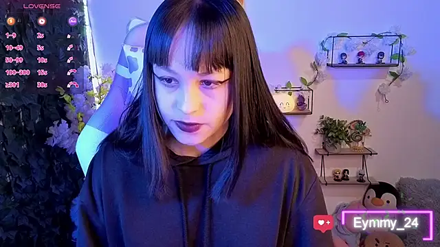 Snapshot of Eymmy_24 chatting on 02.26.26 Eymmy 24 online show from 02.26.26