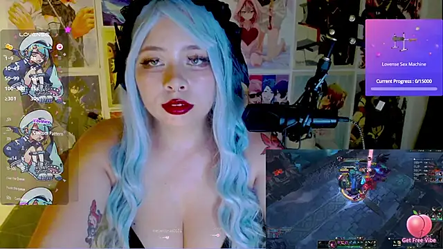 Snapshot of Lil-La chatting on 11.30.25 Lil-La online show from 11.30.25