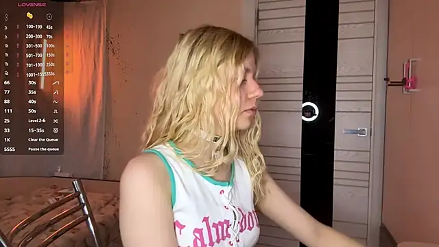 MaryjaneSpider online show from 09.16.25