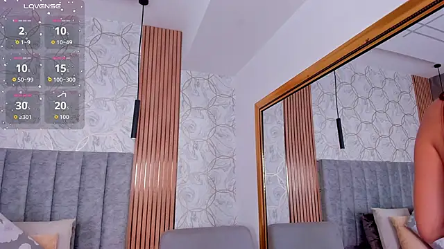 sarahyessica online show from 10.23.25