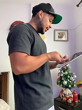 DeimonOficial online show from 12.20.25