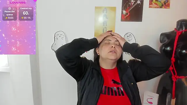 Snapshot of TifanyAmazinng chatting on 10.03.25 TifanyAmazinng online show from 10.03.25