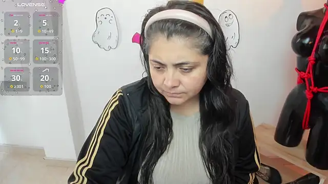 Snapshot of TifanyAmazinng chatting on 10.09.25 TifanyAmazinng online show from 10.09.25