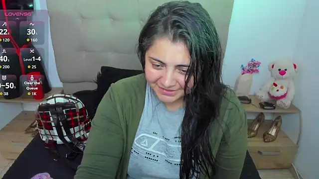 Snapshot of TifanyAmazinng chatting on 11.04.25 TifanyAmazinng online show from 11.04.25