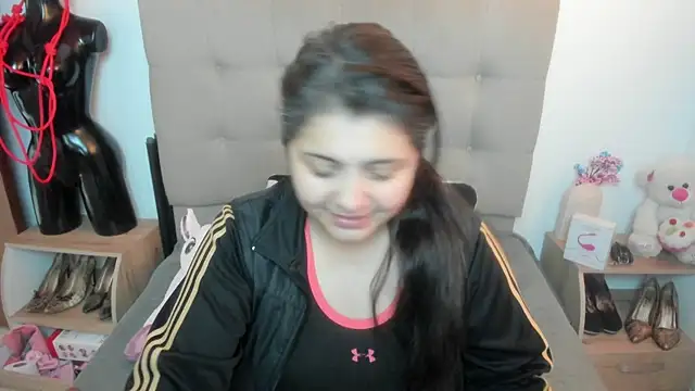 Snapshot of TifanyAmazinng chatting on 12.04.25 TifanyAmazinng online show from 12.04.25