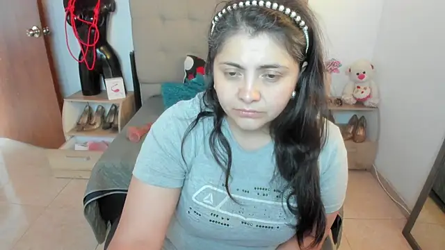 Snapshot of TifanyAmazinng chatting on 12.05.25 TifanyAmazinng online show from 12.05.25