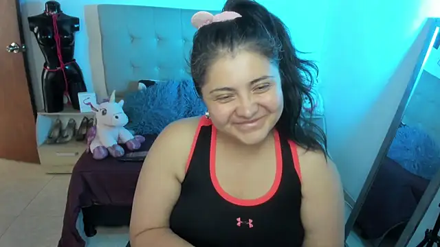 Snapshot of TifanyAmazinng chatting on 12.16.25 TifanyAmazinng online show from 12.16.25