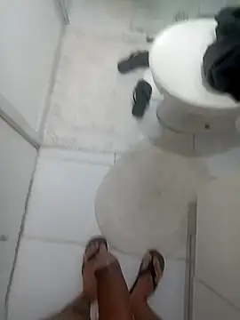 Snapshot of comobucetinhas chatting on 10.09.25 comobucetinhas online show from 10.09.25