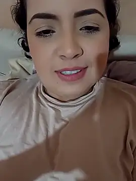 Snapshot of Silkenfeet21 chatting on 11.21.25 Silkenfeet21 online show from 11.21.25