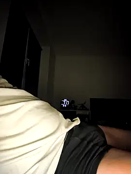 Snapshot of oerkman@xh chatting on 12.16.25 oerkmanxh online show from 12.16.25