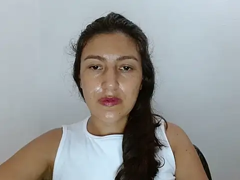 SarahFriendly online show from 05.25.26