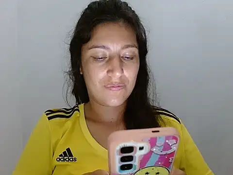 SarahFriendly online show from 06.18.26