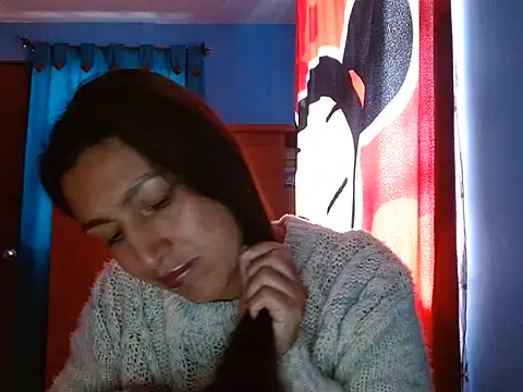 SarahFriendly online show from 06.24.26