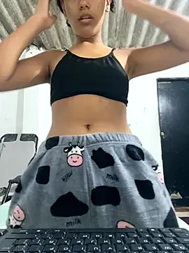 Snapshot of HadeSmit chatting on 10.23.25 HadeSmit online show from 10.23.25