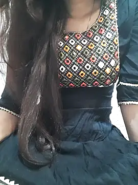 Aarti-kumri online show from 04.17.26