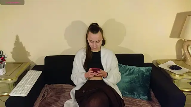 Snapshot of Kelly_Cartier chatting on 01.15.26 Kelly Cartier online show from 01.15.26