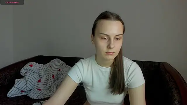 Snapshot of Kelly_Cartier chatting on 04.20.26 Kelly Cartier online show from 04.20.26