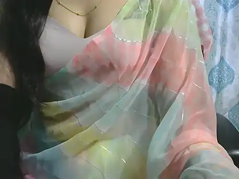 Snapshot of sheetal-sheetal95 chatting on 11.18.25 sheetal-sheetal95 online show from 11.18.25