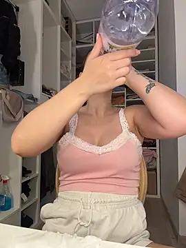 Lexi Storm online show from 08.01.26