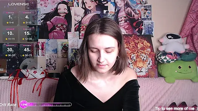 Snapshot of AliceChio chatting on 11.05.25 AliceChio online show from 11.05.25