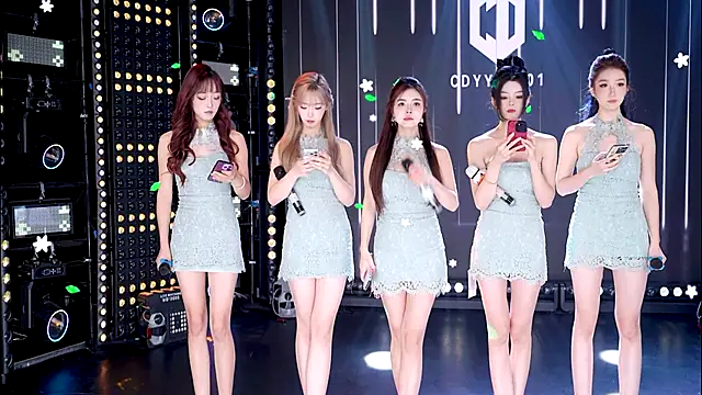 Snapshot of cdyyds001 chatting on 10.12.25 cdyyds001 online show from 10.12.25