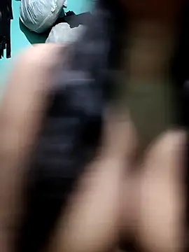 Snapshot of BerryOnFire chatting on 11.12.25 BerryOnFire online show from 11.12.25