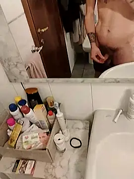 Snapshot of Baldassarre1990 chatting on 11.05.25 Baldassarre1990 online show from 11.05.25