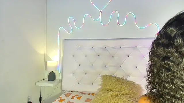 Snapshot of tatixxxvega chatting on 09.23.25 tatixxxvega online show from 09.23.25