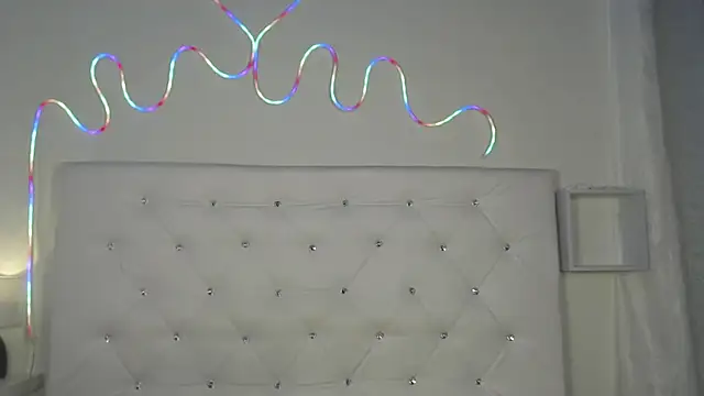 Snapshot of tatixxxvega chatting on 09.30.25 tatixxxvega online show from 09.30.25