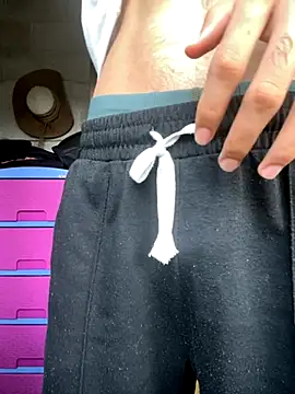 Axel-Mejia online show from 10.24.25