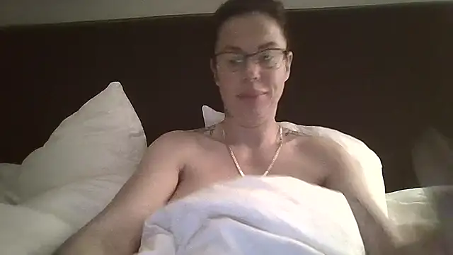 sexygilf82 online show from 03.06.26