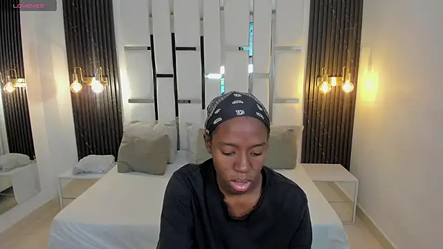  emma willliams  online show from 11.25.25