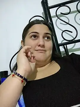 Snapshot of barbielamaravilla11 chatting on 12.15.25 barbielamaravilla11 online show from 12.15.25