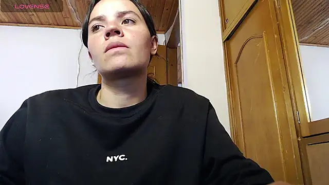 Skylar Serenity online show from 11.08.25