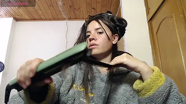 Skylar Serenity online show from 11.11.25