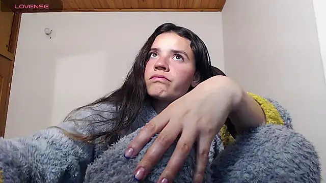 Skylar Serenity online show from 11.30.25