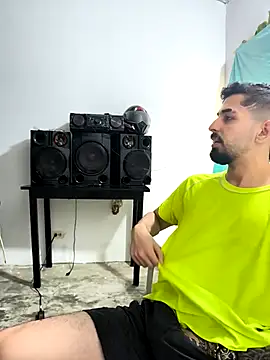 giannis090 online show from 10.22.25