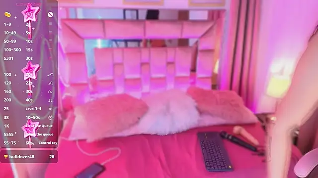 Sophie stars online show from 11.17.25