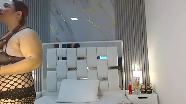 VanessaHard as online show from 09.26.25