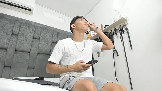 ZafiroAndFlynn online show from 11.30.25