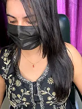 Snapshot of best_couple19 chatting on 11.13.25 best couple19 online show from 11.13.25