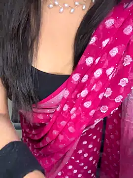 Snapshot of best_couple19 chatting on 12.18.25 best couple19 online show from 12.18.25