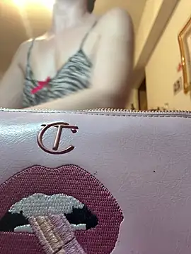 DahliaVonLure online show from 06.12.26
