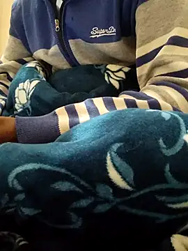 Snapshot of INTERNATIONAL0001 chatting on 11.22.25 INTERNATIONAL0001 online show from 11.22.25