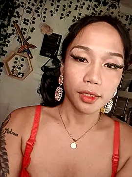 Snapshot of YourNikkieXxx chatting on 09.17.25 YourNikkieXxx online show from 09.17.25