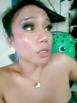 Snapshot of YourNikkieXxx chatting on 09.28.25 YourNikkieXxx online show from 09.28.25