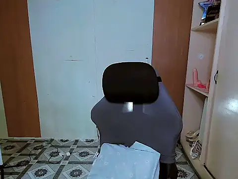 Snapshot of YourNikkieXxx chatting on 03.29.26 YourNikkieXxx online show from 03.29.26