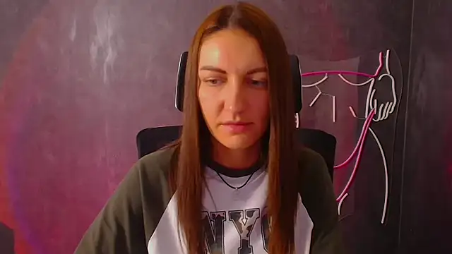 Snapshot of Aurora_Loveu chatting on 09.10.25 Aurora Loveu online show from 09.10.25